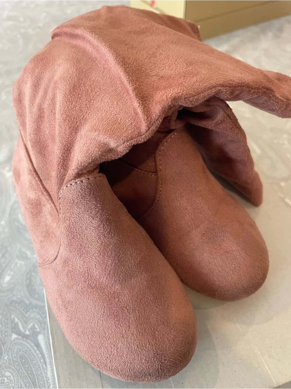 Girls peachy  Boots in Rust size 10 With zipper